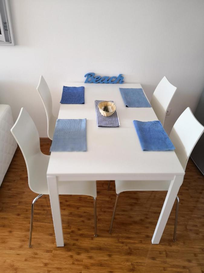Apartman Speranza ロヴィニ エクステリア 写真