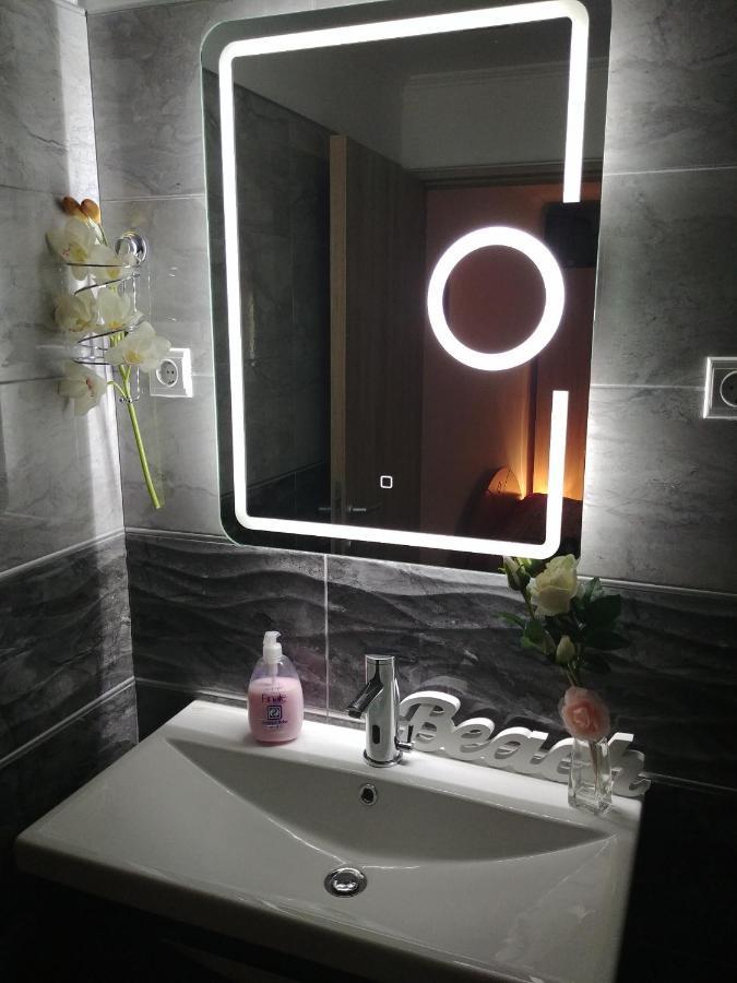 Apartman Speranza ロヴィニ エクステリア 写真